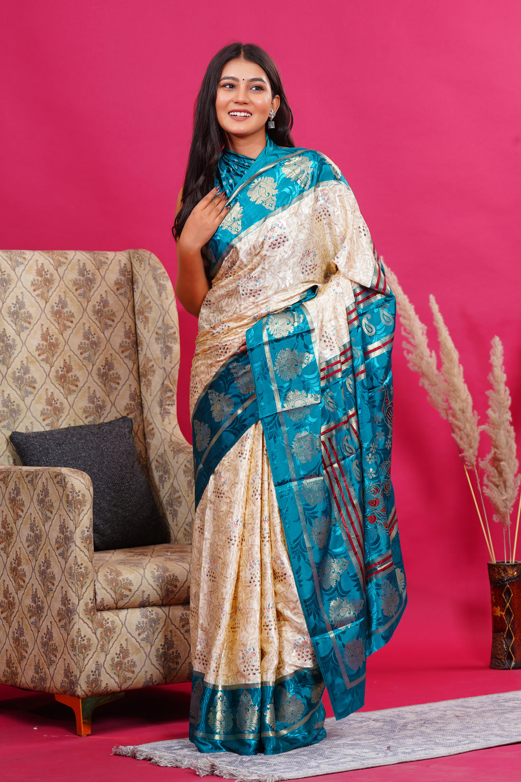 Green Golden Kalash Peacock Silk Saree