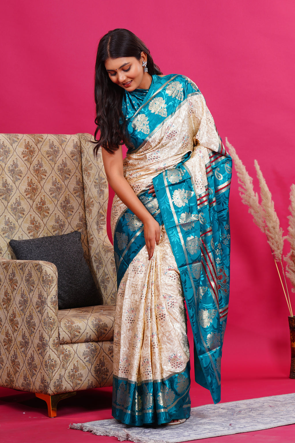 Green Golden Kalash Peacock Silk Saree