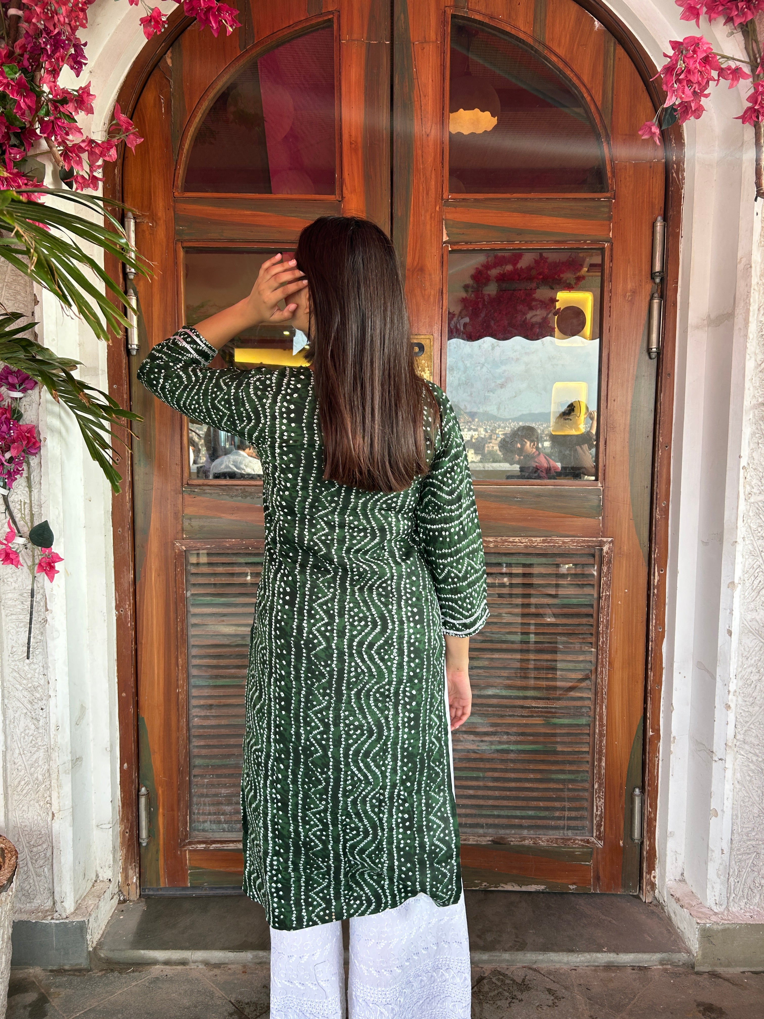 Olive Bandhej Aaina Kurti