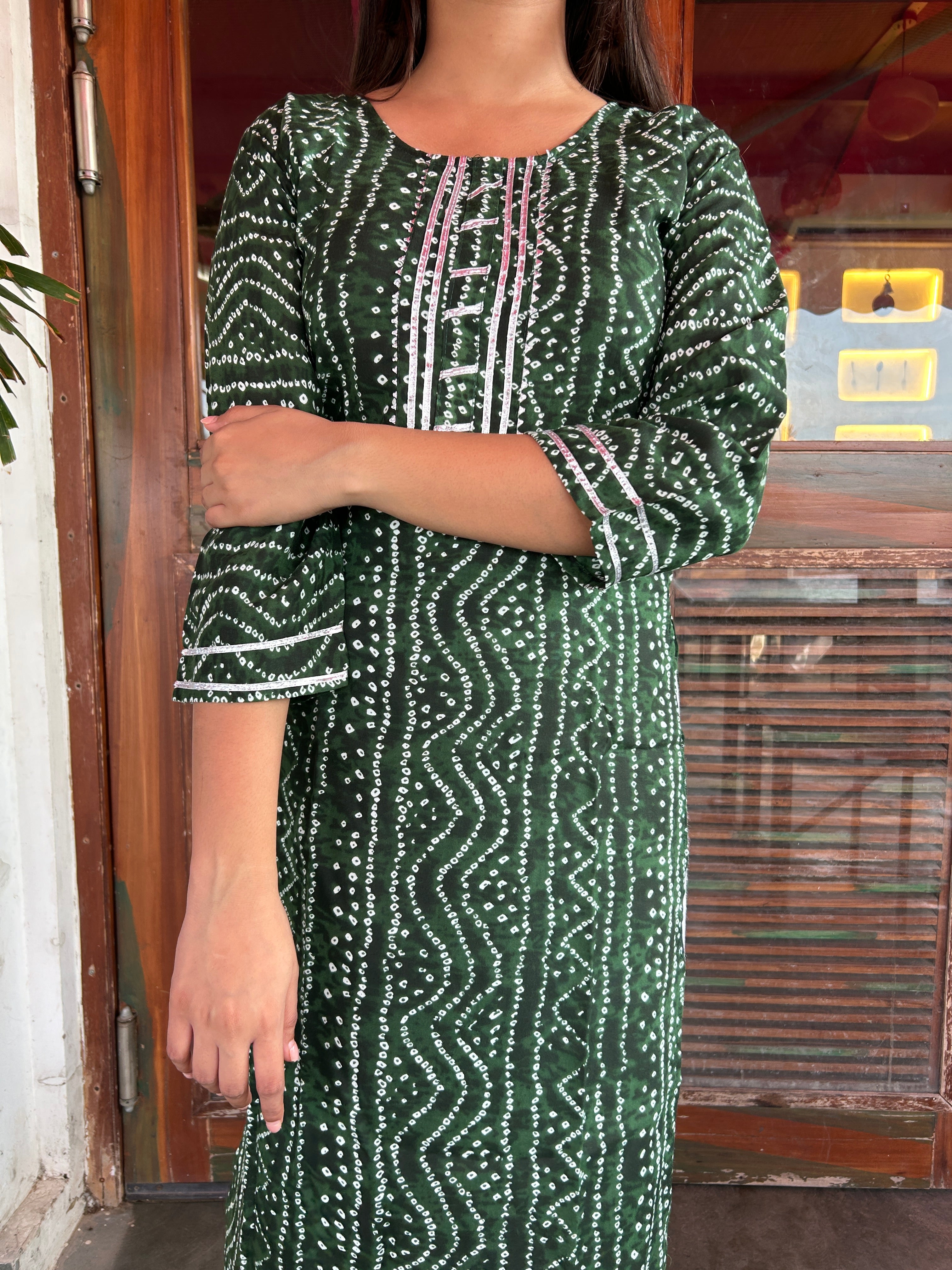 Olive Bandhej Aaina Kurti